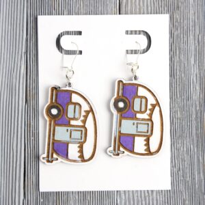 Vintage Camper Purple Wood Earrings. These earrings are made with 1/8″ thickness basswood. These earrings are lightweight and hand painted.